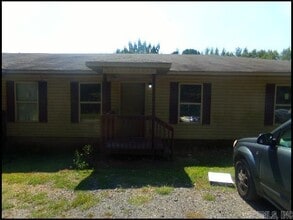 Building Photo - 163 Charles Dr