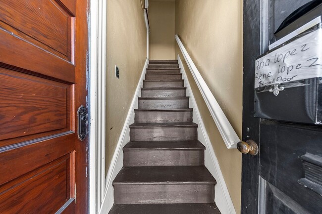 Building Photo - 359 Belmont Ave