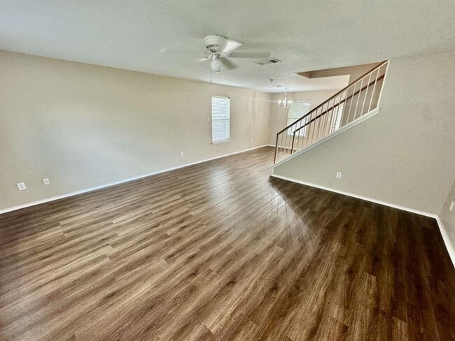 Building Photo - 398 Paddington Dr