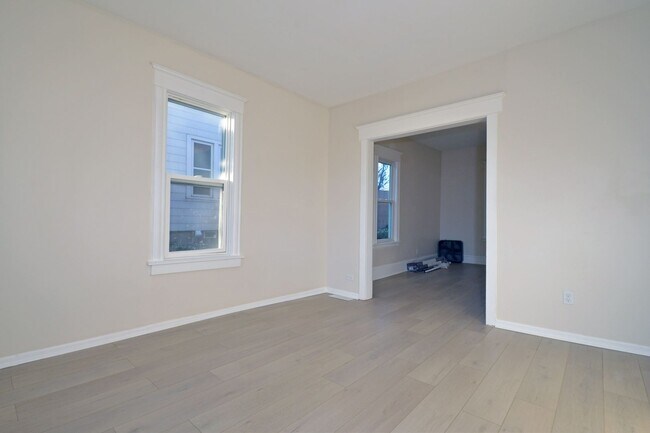 Foto del edificio - $500 off first months rent!! Modern 3 Bedr...