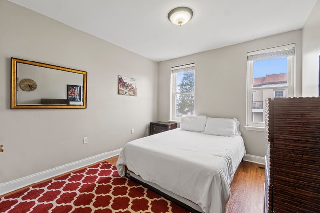 Building Photo - 3554 Warder St NW