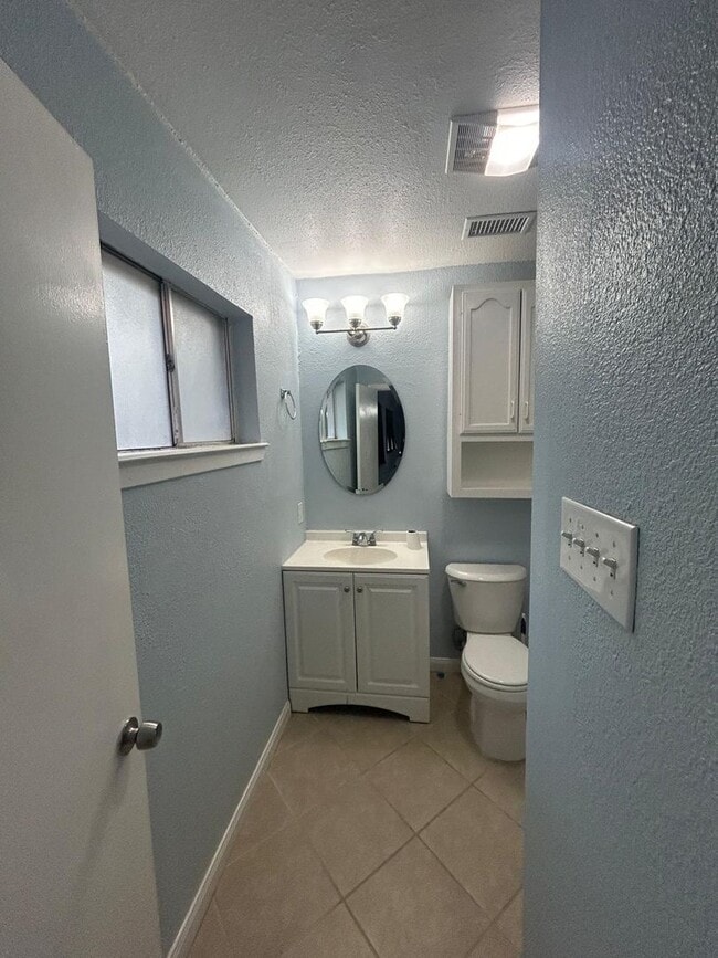 Foto del edificio - 6403 Ridge Creek Dr