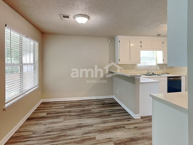 Building Photo - 140 Cannon Dr