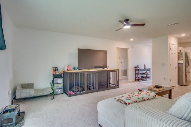 Foto del edificio - 3BR/2BA Home in Rivers Cove with Open Layout, Fenced Backyard