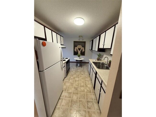 Building Photo - 1173 Dewey St