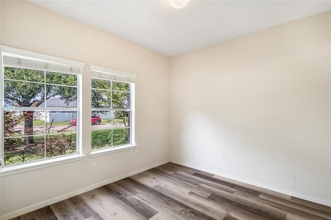 Building Photo - 1623 Royal Chase Dr