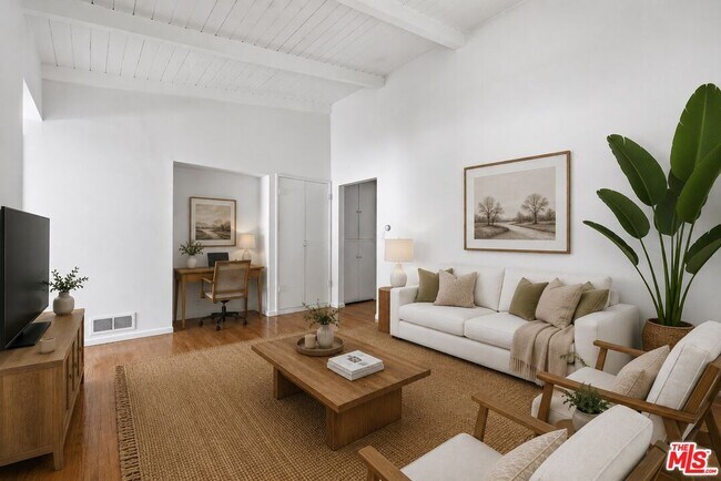 Foto del edificio - 806 Westmount Dr
