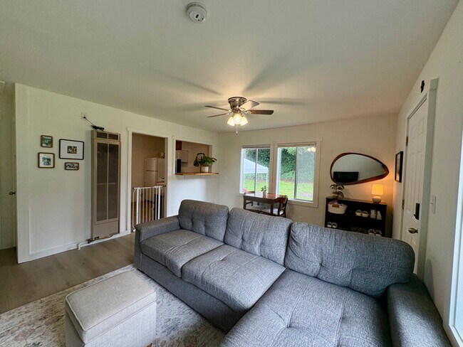 Foto del edificio - 120 National Ave N