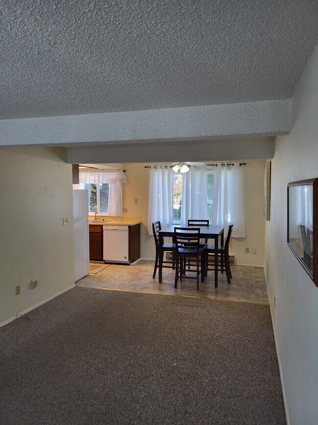 Foto del edificio - 8910 271st St NW
