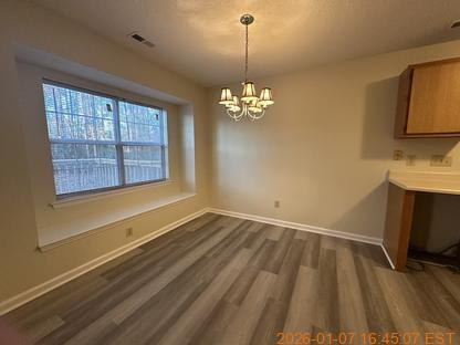 Building Photo - 106 W Cameron Ct