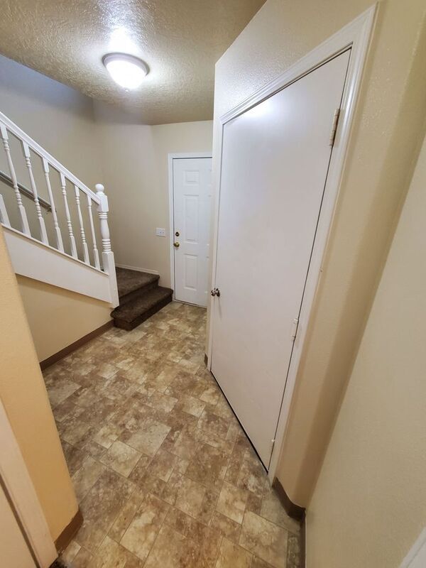 Foto del edificio - 3749 45th Ave NE