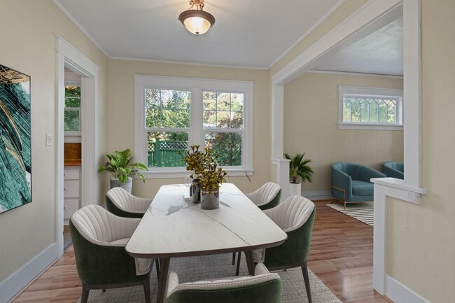 Foto del edificio - Charming Westside Duplex! Minutes from Dow...