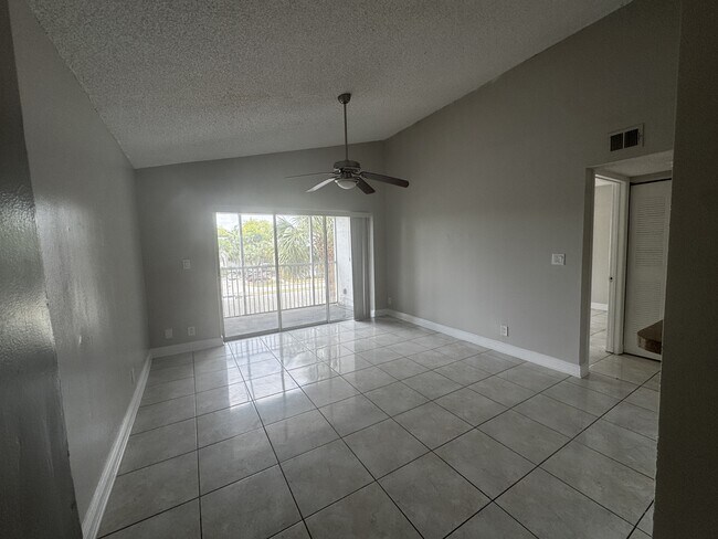 Foto del edificio - 5686 Rock Island Rd