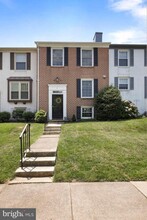 Building Photo - 11 Donagh Ct