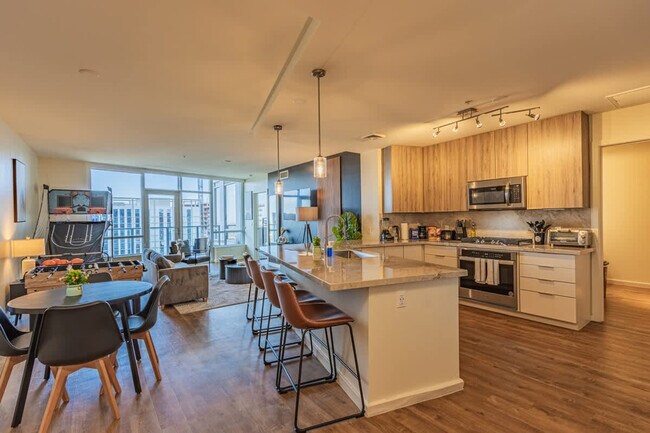 Building Photo - 44 W Monroe St