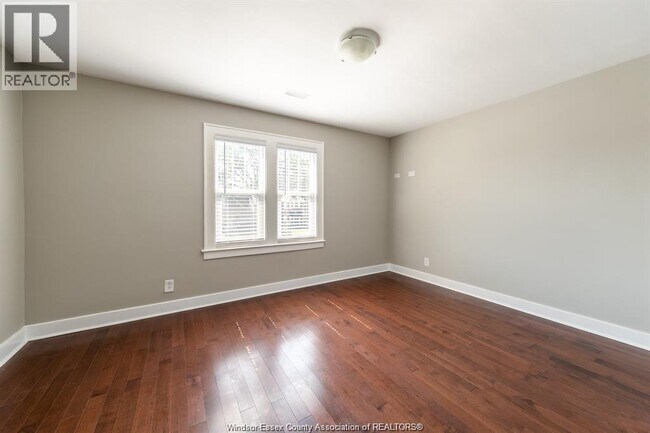 Building Photo - 1362 Parent Ave