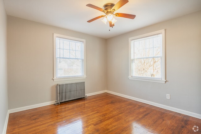 1BD 1BA 675 sq. ft. - Elbur Avenue