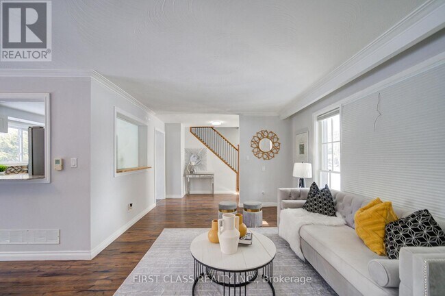 Building Photo - 126 Sherwood Forest Dr