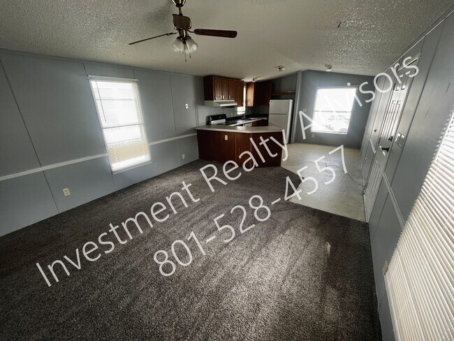Building Photo - Single Family Home in Tooele!