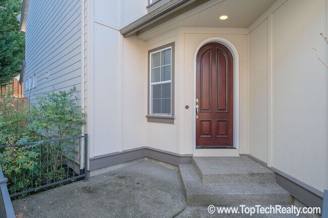 Foto del edificio - Amazing 3 BR+Office/Den+Bonus/Media Rm in ...