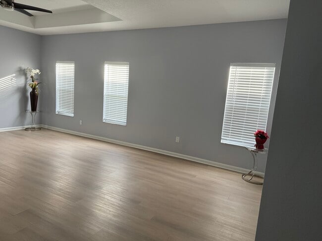 Building Photo - 13646 Hawk Lake Dr