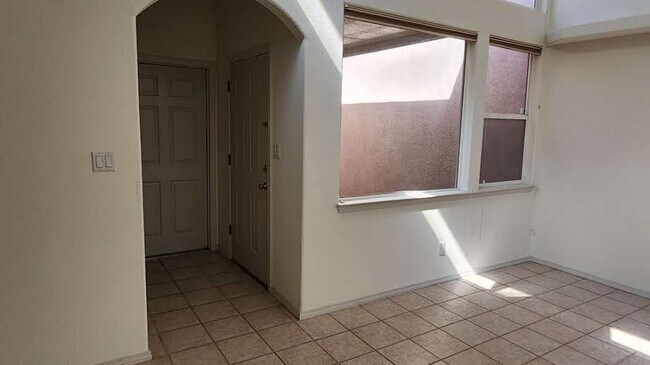 Foto del edificio - 9708 Rd NE
