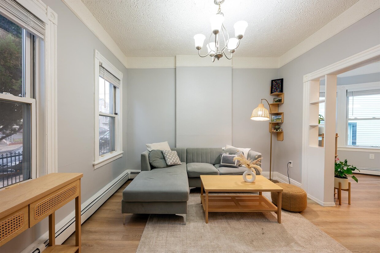 Foto principal - 233 Bidwell Ave