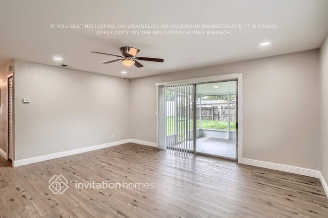 Building Photo - 7803 Sun Vista Way