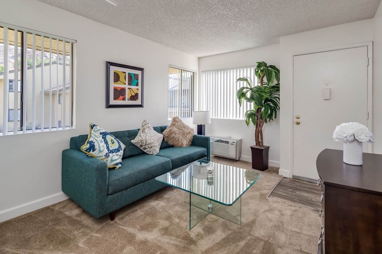 Sunset Trails Apartments in Santee, CA