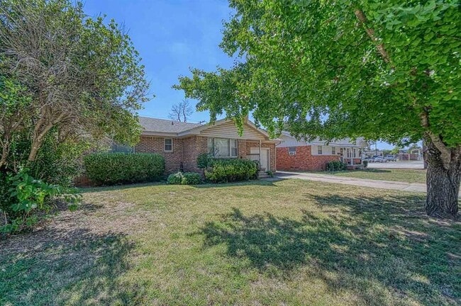 Photo - 1428 Lindale Ave House