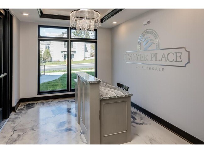 Foto del edificio - 222 Ferndale Rd S