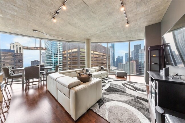 Photo - 600 N Fairbanks Ct Apartment