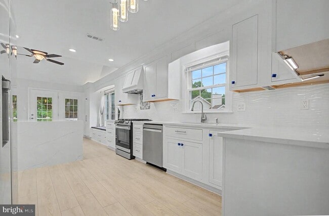Building Photo - 2501 Eastern Point Ct