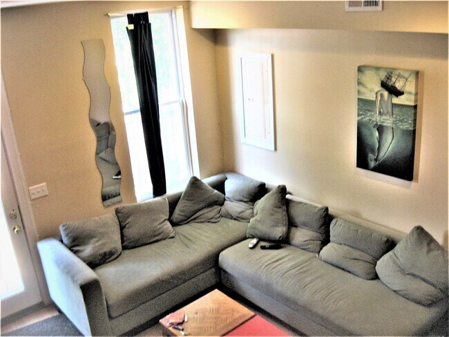 Foto del edificio - 520 R St NW