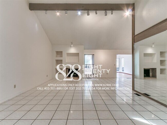Building Photo - Beautiful Mid-Century Modern 3 BD/2 BATH Single Family Home Available Now!