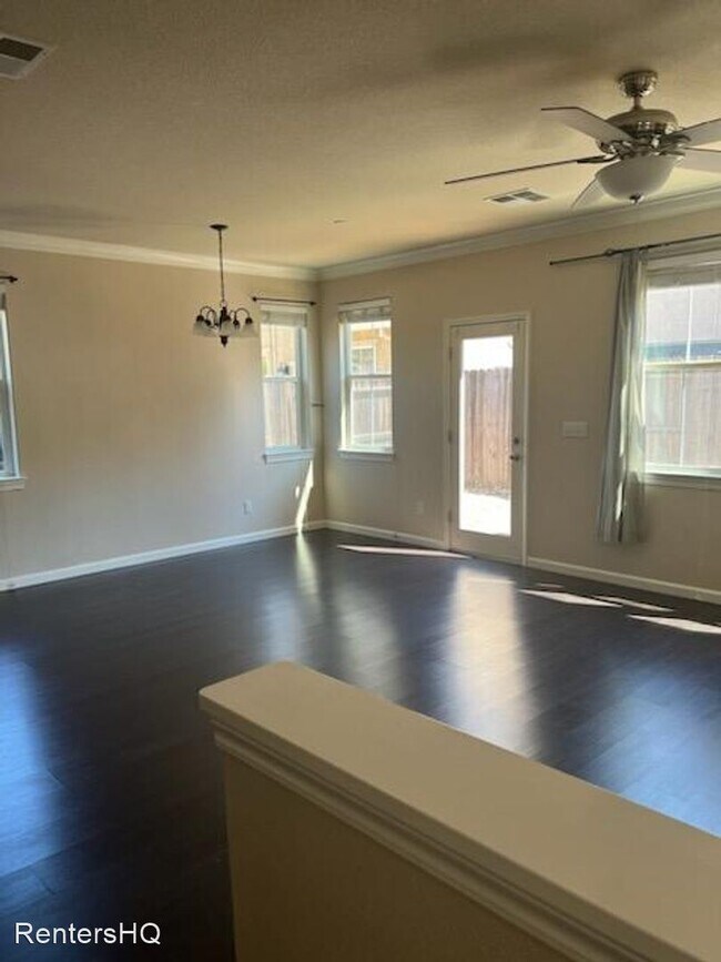 Building Photo - 3 br, 2.5 bath House - 2389 LA VILLA WAY
