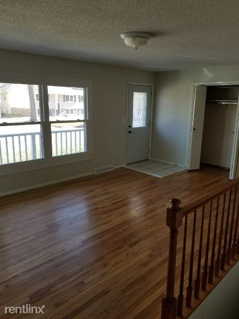 Building Photo - 3 br, 3 bath House - 1718 Fairmeadows Dr