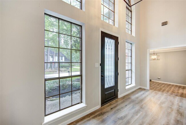 Foto del edificio - 4927 Kenlake Grove Dr
