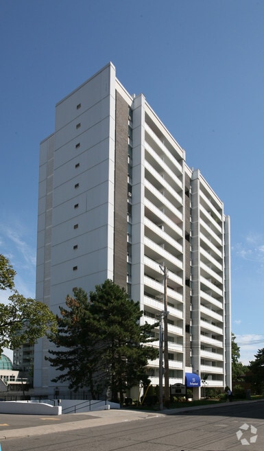 Building Photo - 55 Brownlow Avenue