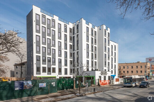 Foto del edificio - 1069-1071 Fulton St
