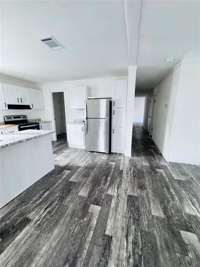 Building Photo - 13481 SW 8th St