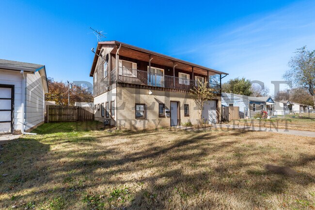 Foto del edificio - 4557 S Oak Ave