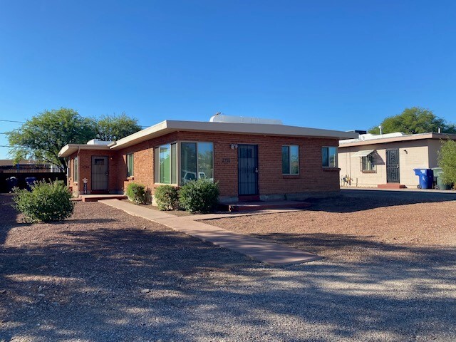 2718 E Linden St Unit 2 Bedroom Duplex, Tucson, AZ 85716 - Apartments ...