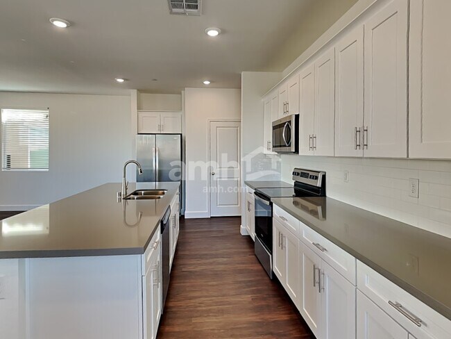 Foto del edificio - 100 Island Plumeria Ln