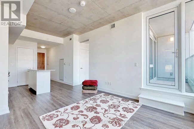 Building Photo - 25 Baseball Pl