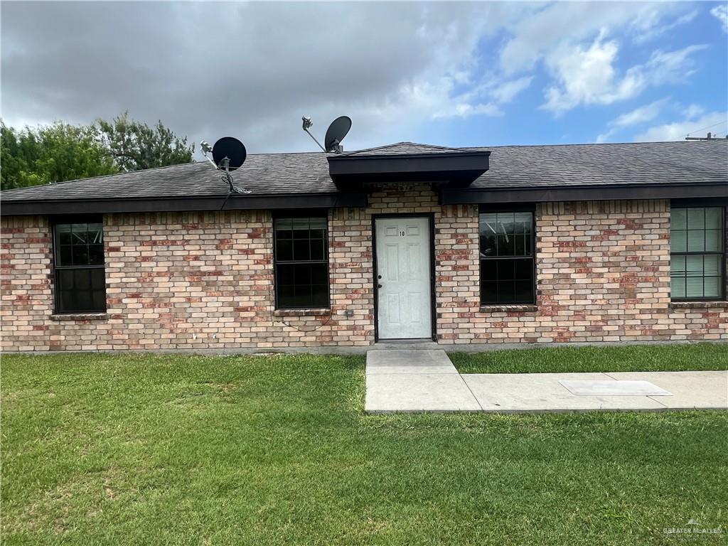 200 E R.c. Champion St Unit 10, Progreso, TX 78579 Room for Rent in