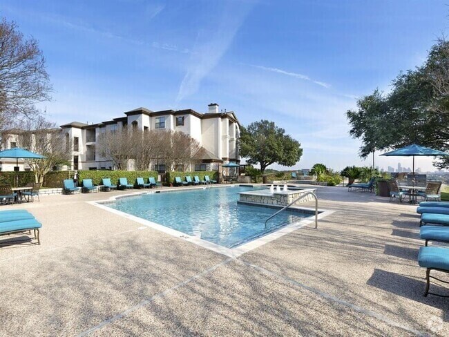 Building Photo - Unwind in Our Stylish 1 Bedroom Apartments