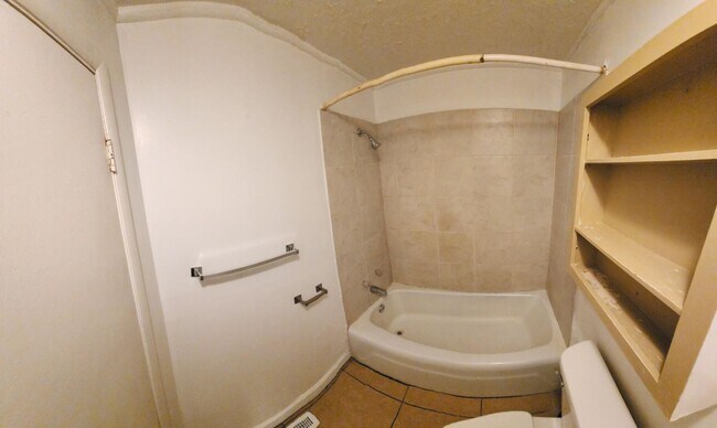 Foto del edificio - Nice 1 bedroom with full basement