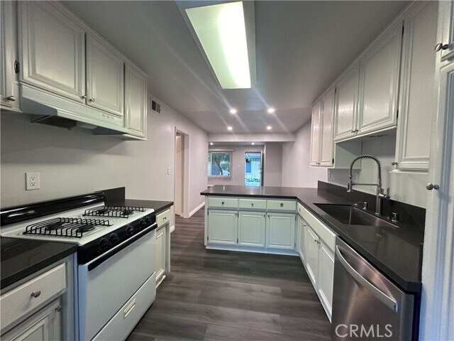 Foto del edificio - 17844 Linda Dr