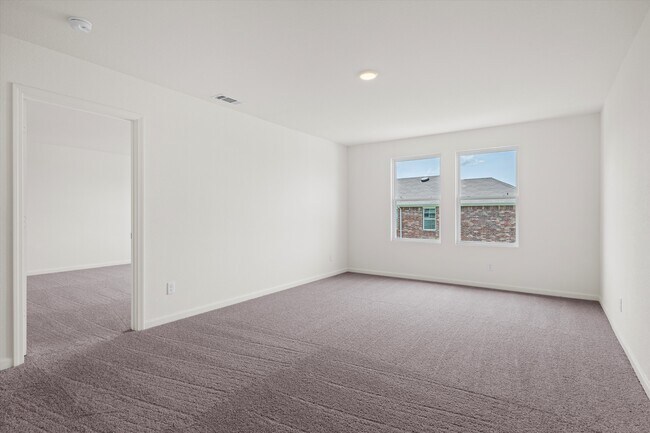 Building Photo - 5932 Sahara Dr